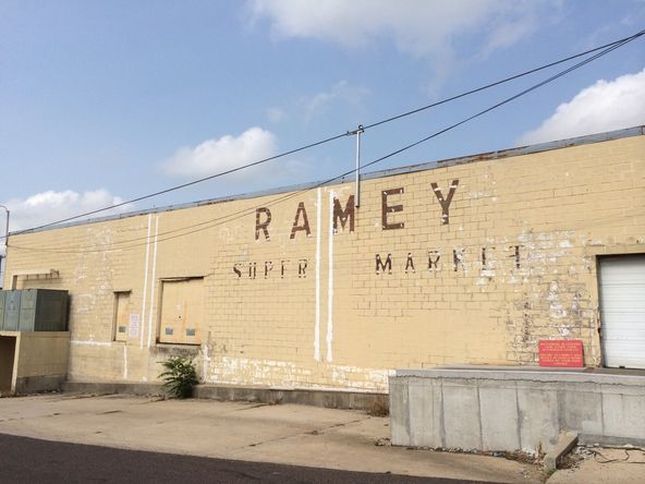 105 W Broadway St, Monett, MO 65708